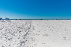 Expansive view of the white sand at Siesta Key Beach